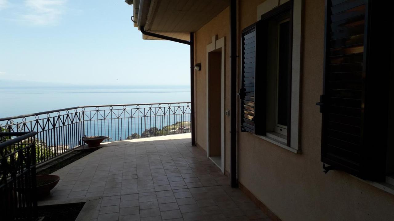 Appartamento Incantevole A Taormina - Casa Ninetta Buitenkant foto